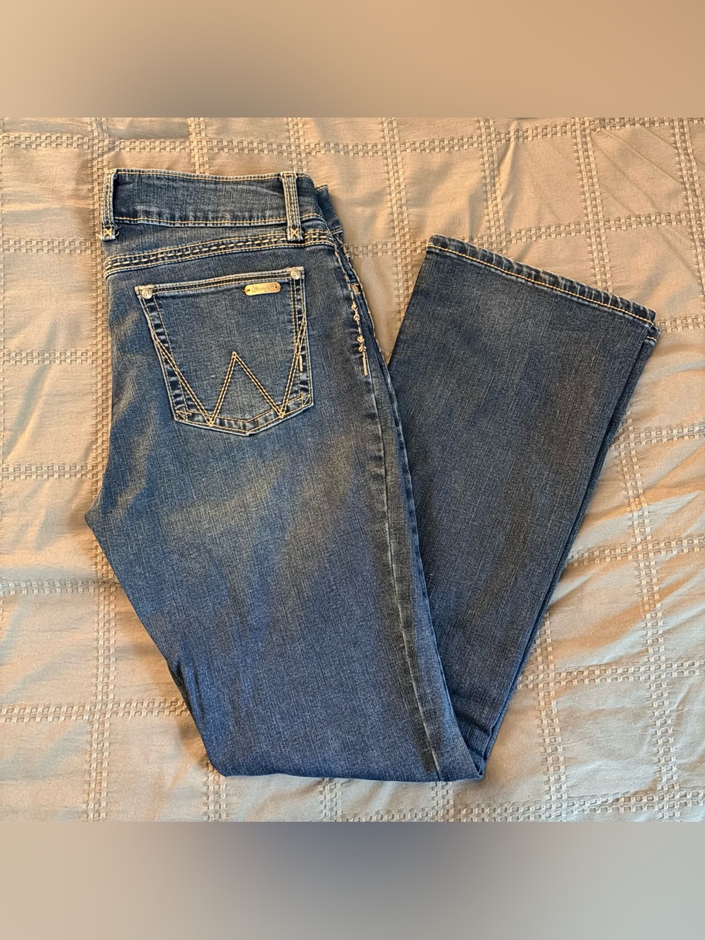 Women’s Wrangler Boot Cut Jeans